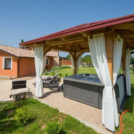 Attractive With Pool Bubble Bath Patio Courtyard Barbariga